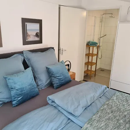 76 Op Recreatiepark De Wielen Villa Sint Maarten