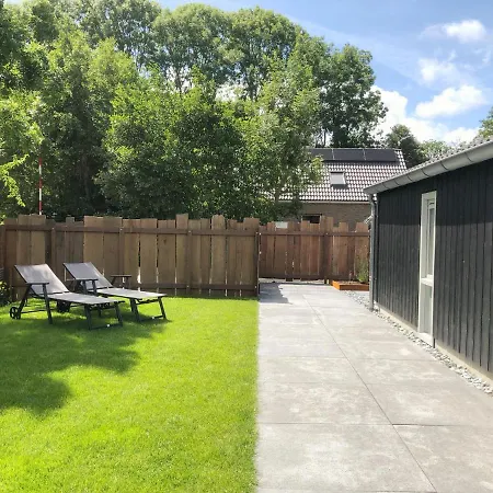 76 Op Recreatiepark De Wielen Villa *