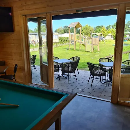 Vila 76 Op Recreatiepark De Wielen *