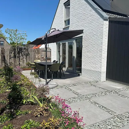 Villa 76 Op Recreatiepark De Wielen *
