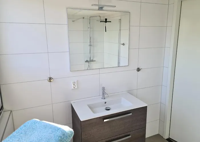 Villa 76 Op Recreatiepark De Wielen Sint Maarten