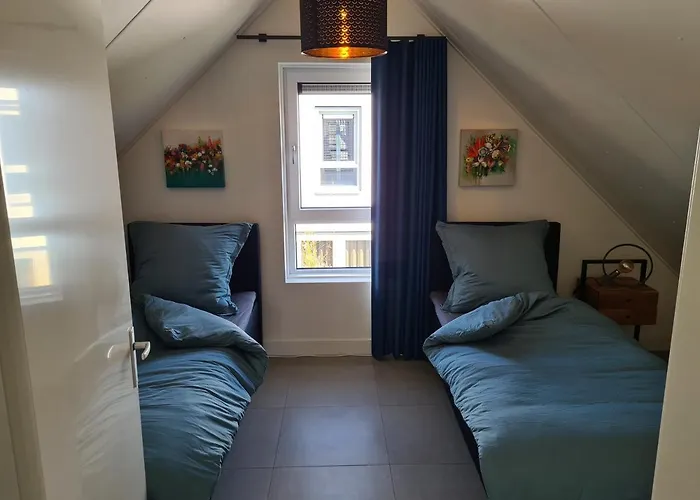 Villa 76 Op Recreatiepark De Wielen Sint Maarten