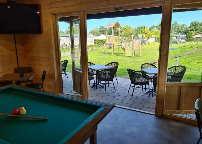 Villa 76 Op Recreatiepark De Wielen *