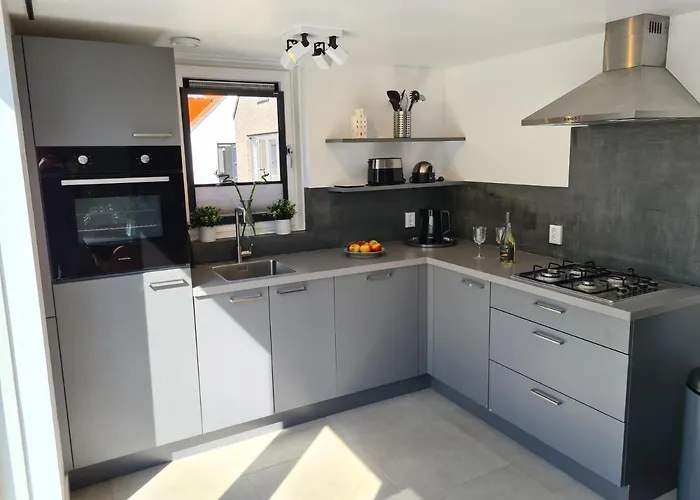 76 Op Recreatiepark De Wielen *