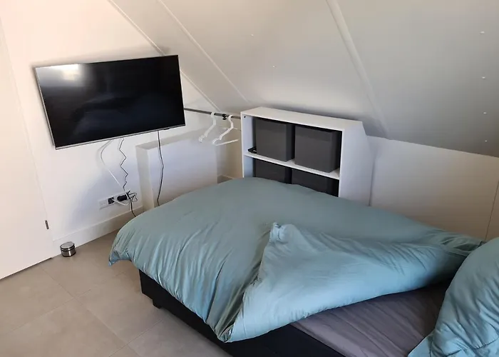 76 Op Recreatiepark De Wielen * 신트 마르턴